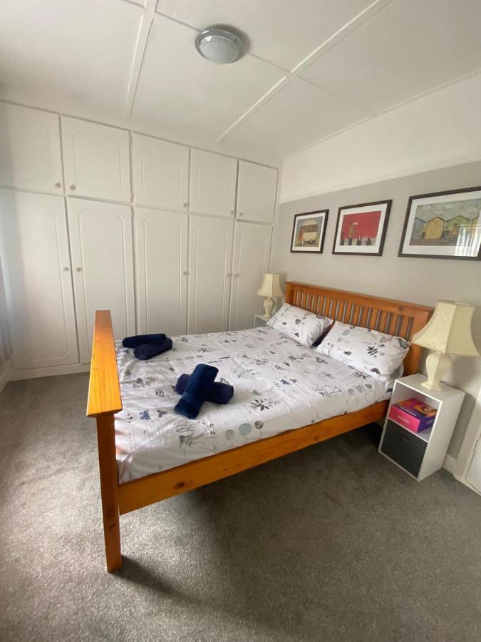 Mairead - Cosy Property In Gaeltacht Quarter เบลฟาสต์ ภายนอก รูปภาพ