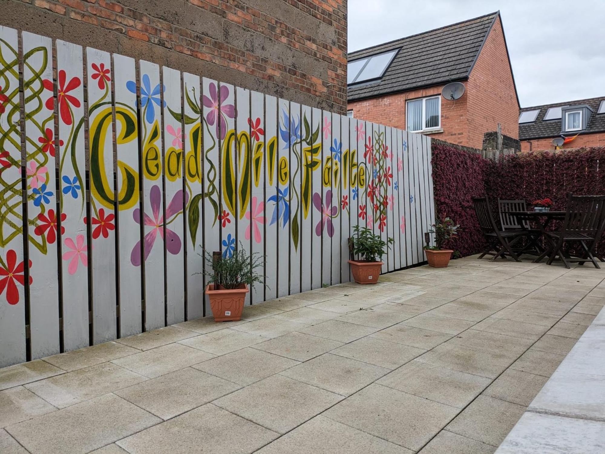Mairead - Cosy Property In Gaeltacht Quarter เบลฟาสต์ ภายนอก รูปภาพ